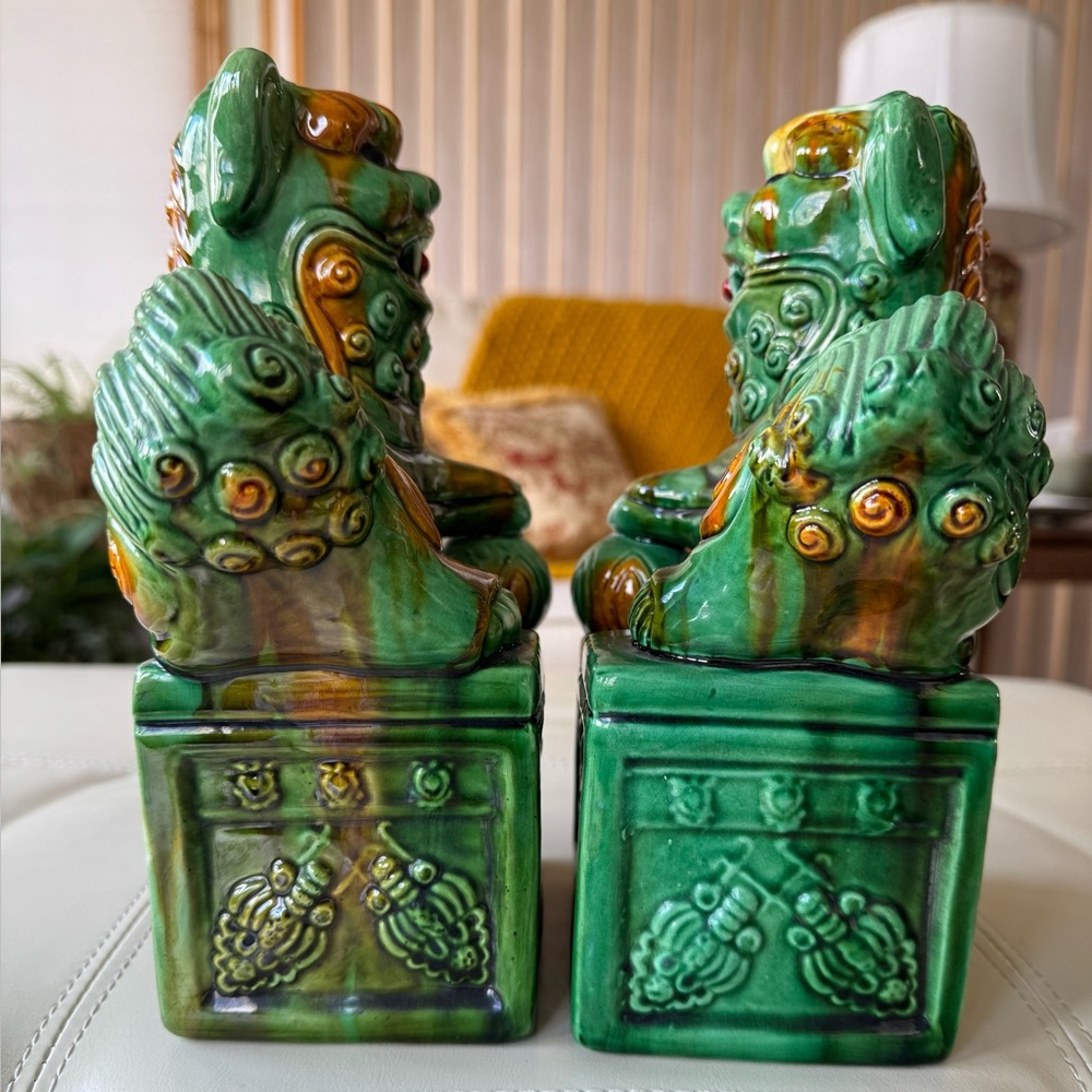Green Ceramic Foo Dog Pair - Glazed Guardian Statues - Picture 9 of 15